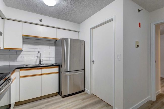 301 - 128 2 Avenue Se, Condo with 3 bedrooms, 2 bathrooms and 1 parking in Calgary AB | Image 8