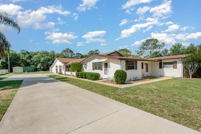 4015 Grantline Road, House other with 3 bedrooms, 2 bathrooms and null parking in Mims FL | Image 3