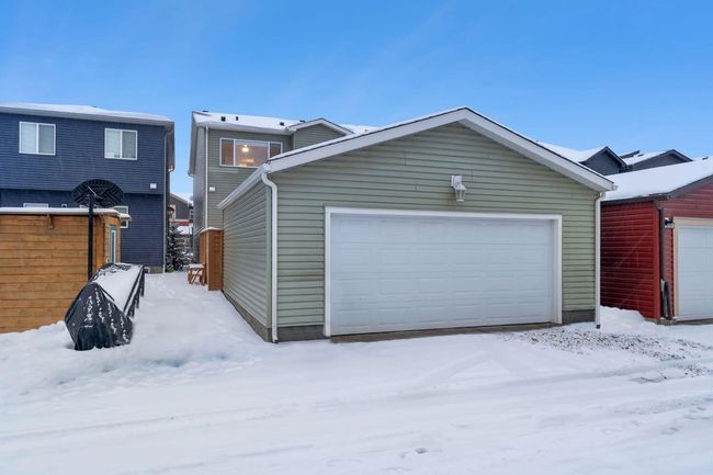 35 Wolf Hollow Way Se, Home with 3 bedrooms, 2 bathrooms and 2 parking in Calgary AB | Image 38