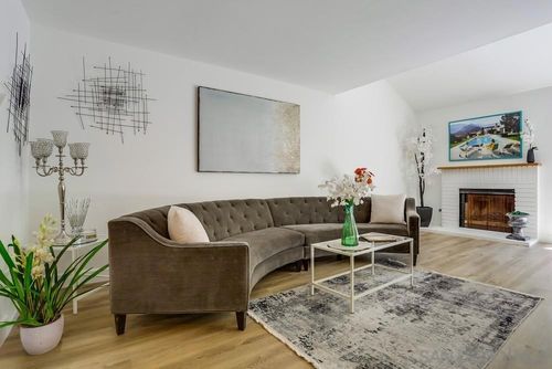 2957 Lexington Cir, Carlsbad, CA, 92010-6564 | Card Image