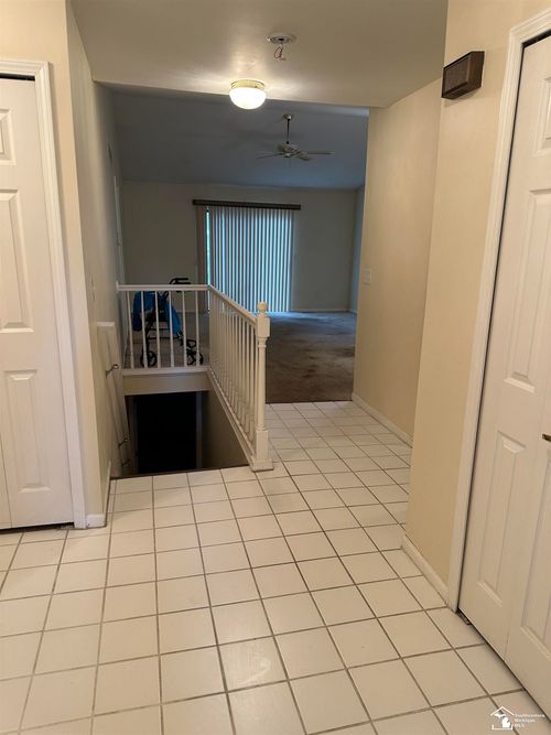 41 Parkplace W, Allen Park, MI, 48101-1493 | Card Image