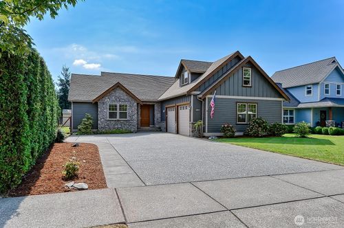 821 Red Maple Loop, Everson, WA, 98247-8768 | Card Image