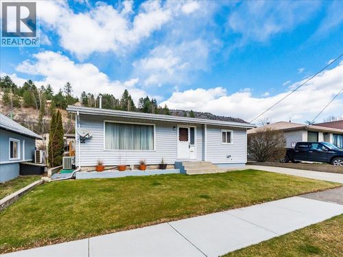 2225 7th Ave, Trail, BC, V1R3C9 | Card Image