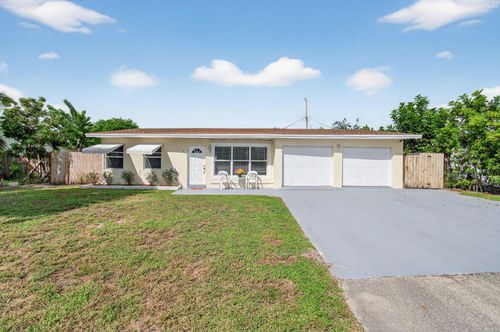 2841 Ne 8th Ter, Pompano Beach, FL, 33064-5317 | Card Image