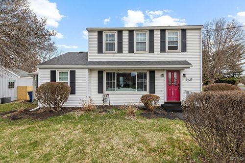 5422 W Genesee St, Camillus, NY, 13031-1422 | Card Image