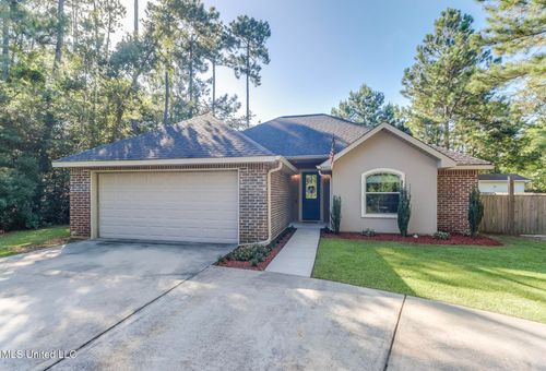 108223 Kapalama Dr, Diamondhead, MS, 39525-4357 | Card Image