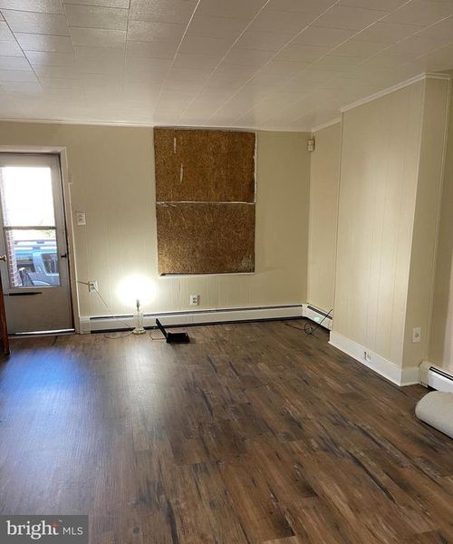 705 Anderson St, Trenton, NJ, 08611-1135 | Card Image