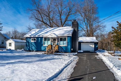 983 Us Route 9w, Selkirk, NY, 12158-1403 | Card Image