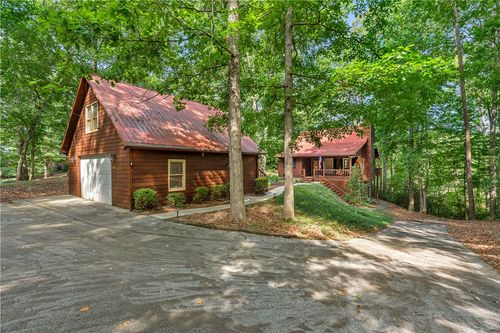 238 Jenkins Mill Dr, Westminster, SC, 29693-5143 | Card Image