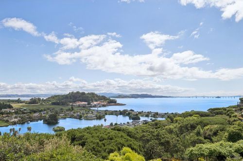 120 Fernwood Dr, San Rafael, CA, 94901-1544 | Card Image