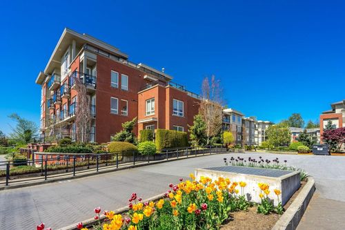 d315-20211 66 Ave, Langley, BC, V2Y0L4 | Card Image