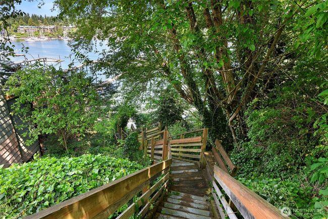 5940 Rose Loop Ne, House other with 3 bedrooms, 3 bathrooms and null parking in Bainbridge Island WA | Image 36