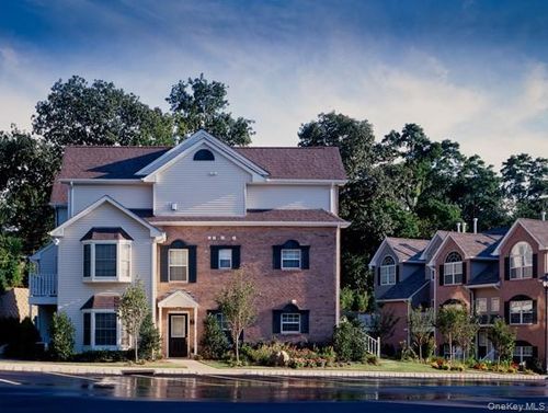 19-19 Pinnacle Dr, Port Jefferson, NY, 11777-2084 | Card Image