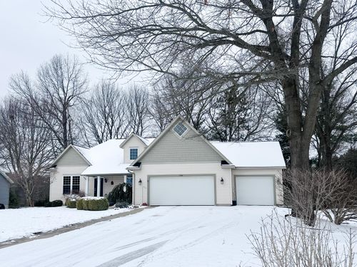 15401 Sundew St, Grand Haven, MI, 49417-8302 | Card Image