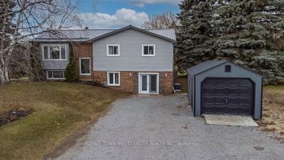 247 Corbett Dr, House other with 3 bedrooms, 2 bathrooms and 5 parking in Pontypool ON | Image 1