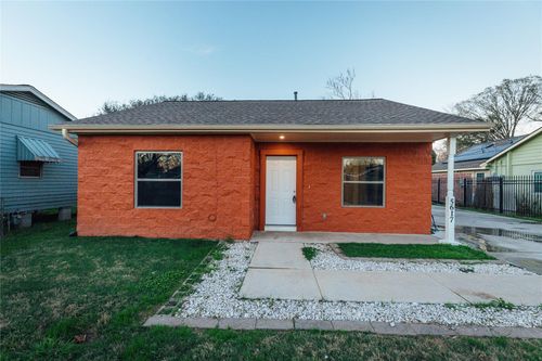 5617 Schutz St, Houston, TX, 77032-2635 | Card Image