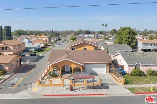 6901 Wilcox Ave, Bell, CA, 90201-3812 | Card Image