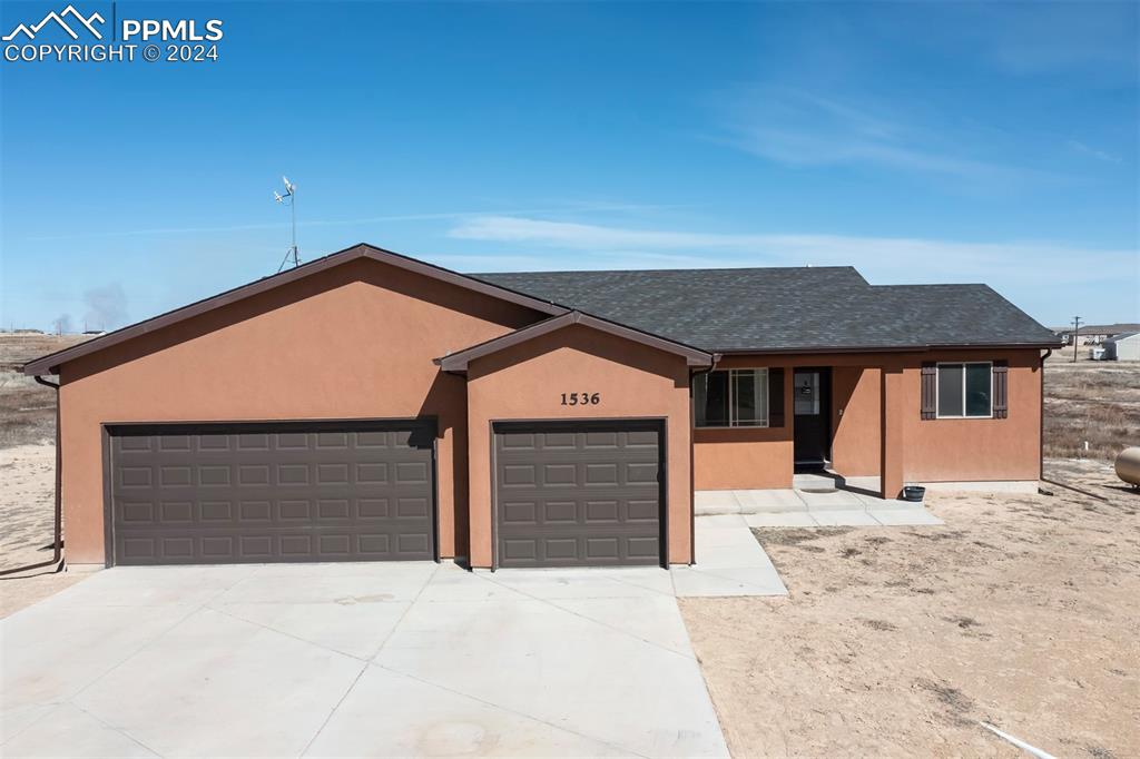 Bowen Dr, Pueblo, CO 81007
