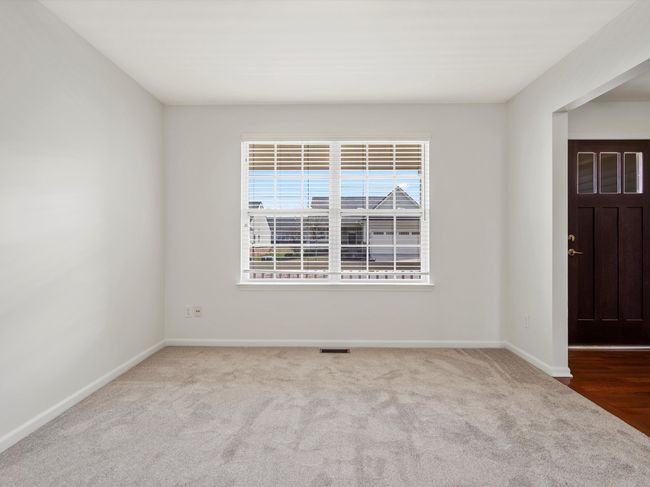 1051 Paddock Ln, Condo with 2 bedrooms, 2 bathrooms and null parking in South Lyon MI | Image 7