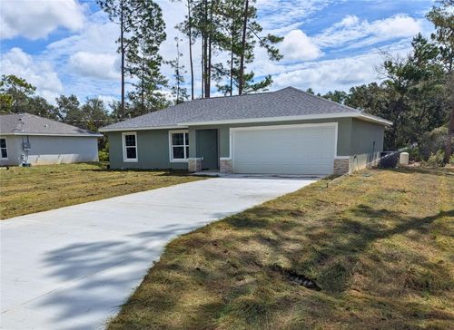 75 Fisher Trace Dr, Ocklawaha, FL, 32179-5912 | Card Image