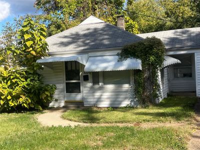 122 N Dade Avenue, House other with 2 bedrooms, 1 bathrooms and null parking in St Louis MO | Image 1