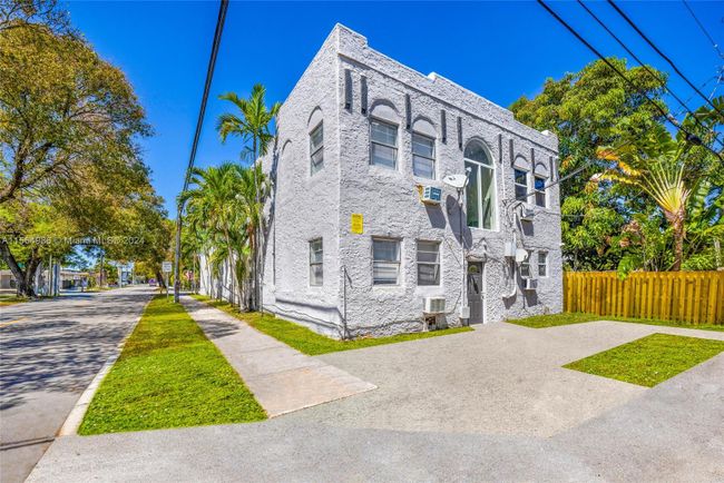 1856 Lincoln St, Home with 0 bedrooms, 0 bathrooms and 5 parking in Hollywood FL | Image 4