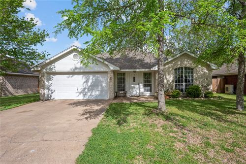 1211 Mullins Ct, College Station, TX, 77845-4835 | Card Image