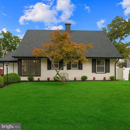 18 Spiralwood Ln, Willingboro, NJ, 08046-2031 | Card Image