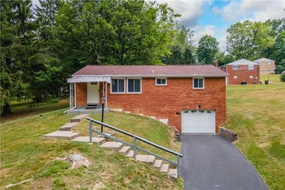 11 E Hillcrest Road, House other with 3 bedrooms, 1 bathrooms and 1 parking in Nottingham PA | Image 1