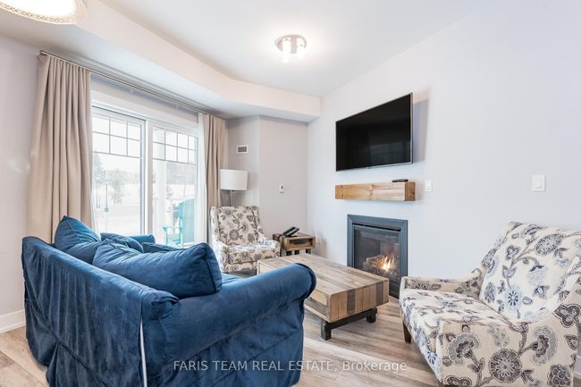 218 - 25 Pen Lake Point Rd, Condo with 1 bedrooms, 1 bathrooms and 2 parking in Huntsville ON | Image 8