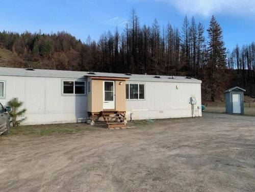 10001 Ruth-Zenia Road, Hettenshaw, CA, 95511 | Card Image