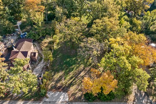 8619 85th Ct, Hickory Hills, IL, 60457-1011 | Card Image