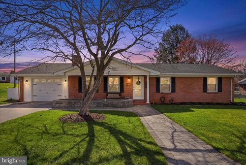 713 Campbell Cir, Front Royal, VA, 22630-3809 | Card Image