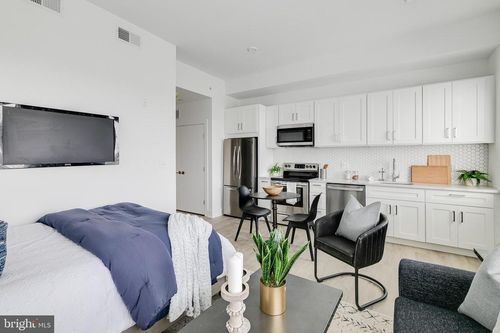 unit-206-2201 Washington Ave, PHILADELPHIA, PA, 19146-2533 | Card Image