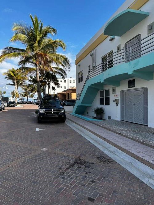 106-326 Wilson St, Hollywood, FL, 33019 | Card Image