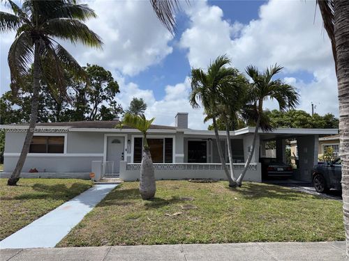 649 W Evanston Cir, Fort Lauderdale, FL, 33312-2612 | Card Image