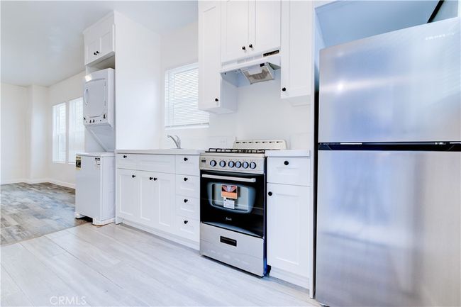 APT-2 - 12 25 Th Pl, Home with 0 bedrooms, 0 bathrooms and null parking in Venice CA | Image 11