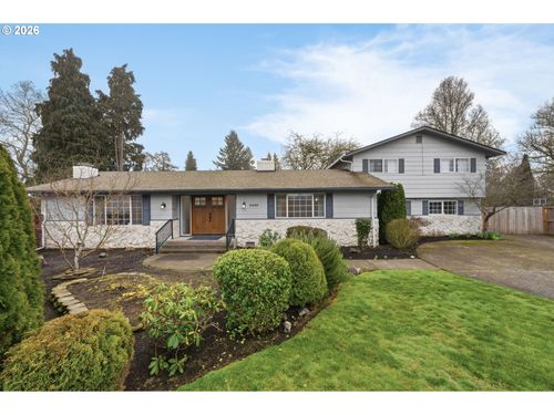 2439 Quince St, Eugene, OR, 97404-2086 | Card Image