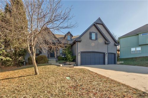 4941 Noland Rd, Shawnee, KS, 66216-4603 | Card Image