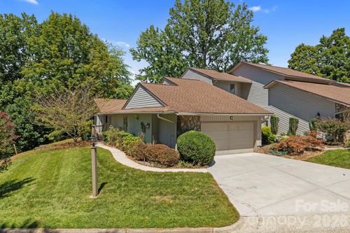 101 Deerlake Dr, Asheville, NC, 28803-3168 | Card Image