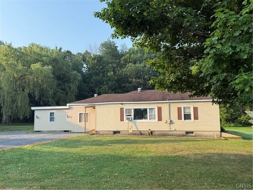117 Lake St, Pulaski, NY, 13142-2209 | Card Image