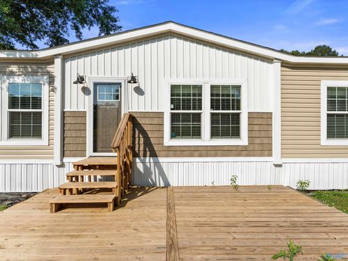 25 Malibu Cir, Scottsboro, AL, 35769-8425 | Card Image