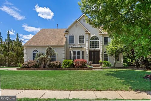 2 Rothbury Dr, Lumberton, NJ, 08048-5800 | Card Image
