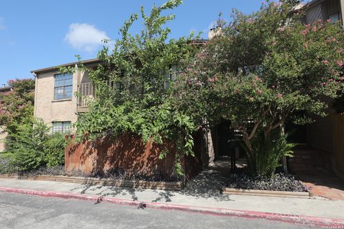apt-705-7711 Callaghan Rd, San Antonio, TX, 78229-2335 | Card Image