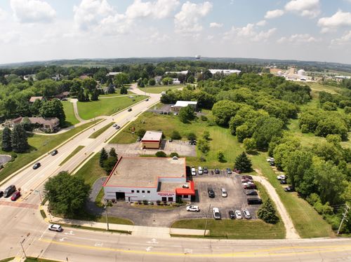 820 W Sumner St, Hartford, WI, 53027-1450 | Card Image