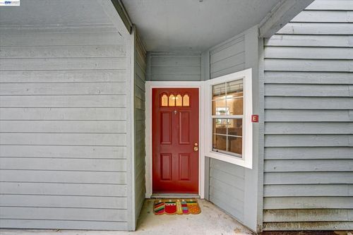 e-7835 Canyon Meadows, Pleasanton, CA, 94588 | Card Image