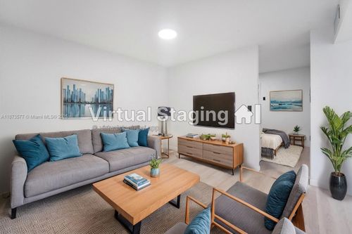apt-305-12215 W Dixie Hwy, North Miami, FL, 33161-5465 | Card Image