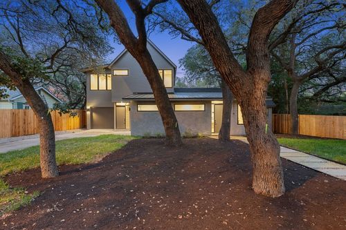 a-2611 Oak Crest Ave, Austin, TX, 78704-6221 | Card Image