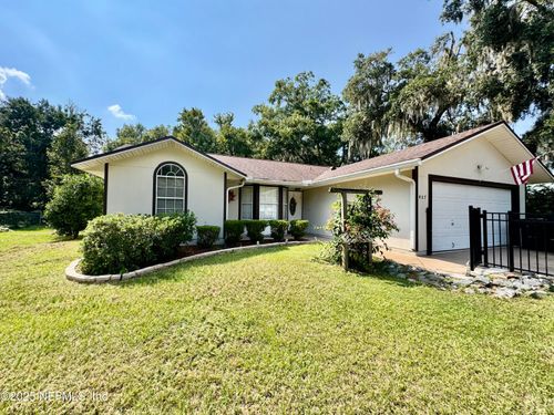 407 Green St, GREEN COVE SPRINGS, FL, 32043-3225 | Card Image