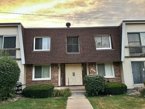 6-6818 Roberts Dr, Woodridge, IL, 60517-1551 | Card Image